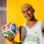 Mingea de la CM 2026     FOTO.  FIFA a dezvăluit balonul cu care se va juca la turneul final de anul viitor »   Ce denumire are