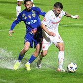 Replică pentru Armstrong  Fost arbitru FIFA, după ce   scoțianul de la Dinamo  a declarat că se simte vânat: „Inexplicabil!”