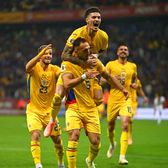 Victorie mare. În stilul Edi  Concluzii de la masa presei. 3 puncte uriașe cu Austria, dar   jocul nu e marca Lucescu.  Am învins ca înainte