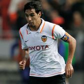 Coșmarul unui fost adversar al FCSB  Legenda de la Valencia, dezvăluiri cutremurătoare:   „Mi-e imposibil să stau mult în picioare”  » A suferit 5 operații