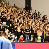 Ungaria ne face să plătim    Ce sancțiune a primit România  după incidentele de la barajul contra maghiarilor. Bătaie și gaze lacrimogene pe teren