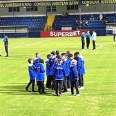 „TASE”-mania  FCSB, așteptată cu multă căldură la Clinceni: jucătorii campioanei   asaltați de juniorii lui Metaloglobus  pentru poze și autografe