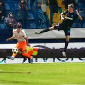 Patru momente ratate de camerele TV  Metaloglobus - FCSB: replici ironice,   cum a fost peticit stadionul  din Clinceni și fanul-surpriză al lui Metaloglobus