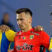 „Îngrozitor”  Momentul de reculegere de la Petrolul - CFR,   stricat de fanii „lupilor galbeni”:  „Nu sunt în stare să respecte”