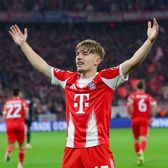 Puștiul care a scris istorie!     FOTO.  Jucătorul de 17 ani de la Bayern Munchen a doborât   două recorduri  în meciul său de debut în Liga Campionilor