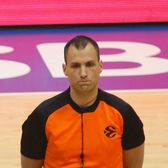 Arbitru de top, arestat  E suspectat de legături cu o   grupare criminală  » Prima decizie luată de forul european