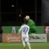 Ciocnire violentă    FOTO.  Portarul CFR-ului și vedeta Farului,   plini de sânge!   N-au putut încheia meciul