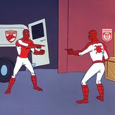 Dialog amuzant     Ce au postat  FC Dinamo și CS Dinamo înaintea duelului inedit din Cupă: „Peter Parker va marca!”