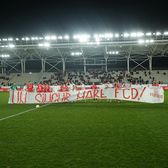Mesaj special    FOTO.  Imagini de colecție: cu ce   banner  au intrat pe teren cele două Dinamo în Cupa României