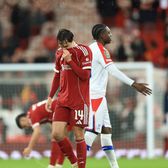 Liverpool nu-și revine     VIDEO.  Campioana Angliei,   umilită în Cupa Ligii!  A ajuns la 5 înfrângeri în ultimele 6 partide » Arne Slot, ținta ironiilor