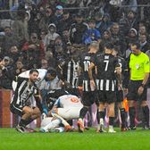 Momente de panică în Franța    VIDEO.  Mijlocașul lui Marseille   s-a prăbușit pe teren!  » Care este starea sa: „Suntem îngrijorați”