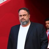 Va acoperi cheltuielile medicale   Controversatul proprietar al lui   Nottingham Forest  sprijină victimele atacului șocant din Anglia » 11 persoane au fost rănite