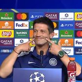 Trollat de fanii lui Inter    VIDEO+FOTO.  Chivu, încă o   conferință memorabilă  » Gestul adresat lui Lautaro a ajuns viral