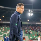 Rădoi, un car de nervi    FOTO.  Tehnicianul Craiovei,   eliminat în Austria  după ce a văzut două „galbene” în 7 minute!