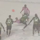 Titlu câștigat pe viscol    FOTO.    Portarul campioanei a deszăpezit terenul  + Cine a marcat un gol fabulos