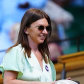 Sold-out în timp record!  Primele bilete pentru meciul de retragere al   Simonei Halep  de la Sports Festival s-au epuizat în doar câteva minute: „Peste Ronaldinho!”