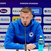 „Să jucați voi mai bine și Bosnia să câștige!”    Avertismentul lui Dzeko . Cum au răspuns căpitanul și selecționerul Bosniei întrebărilor   GOLAZO.ro