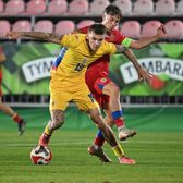 Cine este juniorul tatuat    Tricolorul  joacă pentru naționala României U19 » Născut în Anglia, crescut în Germania, evoluează în Italia