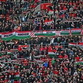 Maghiarii, răspuns pentru români    VIDEO:    Reacția suporterilor din Ungaria,  după ce ultrașii tricolori au strigat „Serbia! Serbia!”