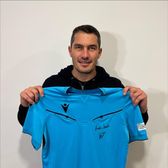 Istvan Kovacs, ce gest!  Tricoul în care a arbitrat Liverpool - PSG, scos la licitație!   Unde ajung banii  și cum poți participa