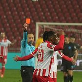 „Roșu” pe Marakana     FOTO.  Steaua Roșie Belgrad,   în inferioritate  din minutul 27 » Ce s-a întâmplat