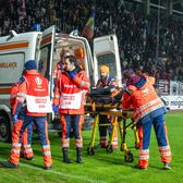 Ambulanța a intrat pe teren    FOTO.  Momente de panică la   Rapid - Csikszereda!  Ce s-a întâmplat la finalul primei reprize