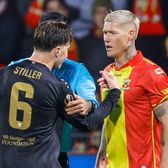 Gest dezgustător în Europa League    VIDEO.  Fostul adversar al FCSB   și-a bătut joc de malformația  jucătorului de la VfB Stuttgart! Ce s-a întâmplat imediat după