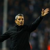 Scandal cu arbitrul polițist!    Lucescu a răzbufnit pe teren  după jocul lui PAOK, urlând la fanii adverși și protestând contra „centralului”