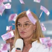 Canotajul, cheltuieli peste un spital?  Federația Elisabetei Lipă lansează o licitație în care susține că are nevoie de   medicamente și suplimente „mult peste 3 milioane de euro”