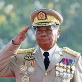 Prietenul dictatorilor    Personajul controversat pus de FIFA  să decidă procesul de alegere a câștigătorilor Premiului pentru Pace