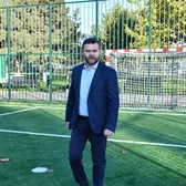 Cu ce echipă ține Ciprian Ciucu  Noul primar al Capitalei nu se poate decide între   Steaua și Rapid  » Ce spune despre „echipa aia din Berceni”