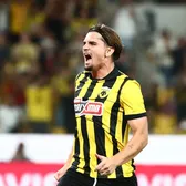  Gol spectaculos în Conference    Răzvan Marin  a contribuit la victoria lui AEK printr-o execuție impresionantă din lovitură liberă