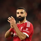 Ultimul dans?    VIDEO.  Starul lui Liverpool a început meciul pe bancă, apoi a stabilit un   record istoric  + Reacția emoționantă a fanilor