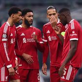 Chivu caută fundaș   Inter a pus ochii pe titularul lui   Liverpool  » Suma cerută de „cormorani”