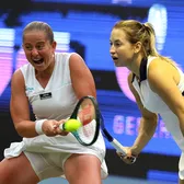 „E o plângăcioasă”  Două jucătoare din WTA, luate la rost pentru   crizele de nervi  de pe teren: „Nu poți să faci asta!”