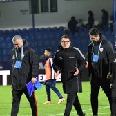 Ultimatum pentru conducere  Jucătorii echipei din Liga 1 s-au întors   împotriva antrenorului