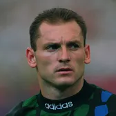 „M-a văzut și așa a rămas”  Bogdan Stelea spune cum s-a ales cu   porecla «Arnold»:  „Așa mi-a zis Corneliu Vadim Tudor”