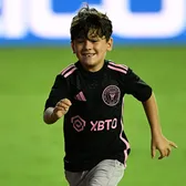 Duce numele Messi mai departe    FOTO:  Unul dintre fiii lui Lionel Messi,   gol din foarfecă  pentru echipa de juniori a lui Inter Miami