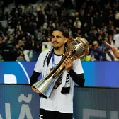 Tony Strata, primul trofeu    FOTO:  Echipa fotbalistului român a câștigat   Cupa Ligii Portugaliei  » Final tensionat de meci