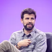 Pique îl ia peste picior pe Arbeloa  Fostul fundaș al Barcelonei,   gluma zilei  după eliminarea madrilenilor din Cupa Spaniei