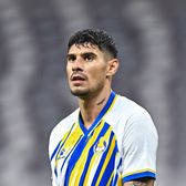 Coman s-a accidentat     VIDEO.  Fostul jucător de la FCSB a părăsit terenul după doar 30 de minute »   Cum a fost surprins  pe banca de rezerve