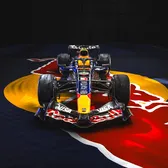 Red Bull, prezentare spectaculoasă    FOTO.  Cum arată   monopostul  pentru sezonul 2026 » Max Verstappen e mulțumit: „E mult mai bun!”
