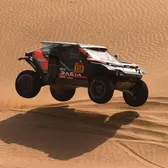 Dacia, regină la Dakar!    FOTO.  Producătorul din România   a câștigat cel mai intens raliu din lume  la a doua participare »   GOLAZO.ro  a fost în Arabia Saudită!