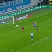 Gafă de zile mari    FOTO.  Cel mai simplu gol, după   eroarea incredibilă a lui Andrei Miron  cu U Craiova! Etim a rămas singur cu portarul