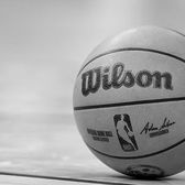 Panică în Minneapolis, meci reprogramat     Un om a fost ucis de ICE,  în apropierea arenei pe care trebuia să se joace o partidă din NBA