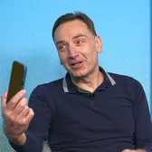 Radu Banciu da, Radu Naum nu  De ce nu a mers proiectul tip „Late night show”:    „Florin Piersic a aruncat cu microfonul prin emisiune”