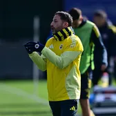 Pe cine înfruntă FCSB: „Un mincinos”    Antrenorul care face tactica pe teren cu peturi  și care l-a forțat pe Courtois să se retragă de la națională