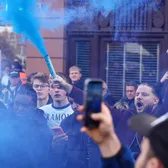 Suporteri înjunghiați în deplasare  Doi fani Chelsea,   atacați de ultrașii lui Napoli  înainte de meciul din Liga Campionilor: „A fost înfricoșător”