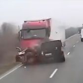 Șoferul ar fi fost drogat  Noi detalii despre accidentul tragic în care și-au pierdut viața fanii PAOK: „A tras câteva fumuri dintr-o   țigară cu canabis”