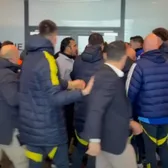 Scandal la vestiare     FOTO.  FCSB și Fenerbahce,   aproape de bătaie  la pauză! Totul a plecat de la o replică rasistă